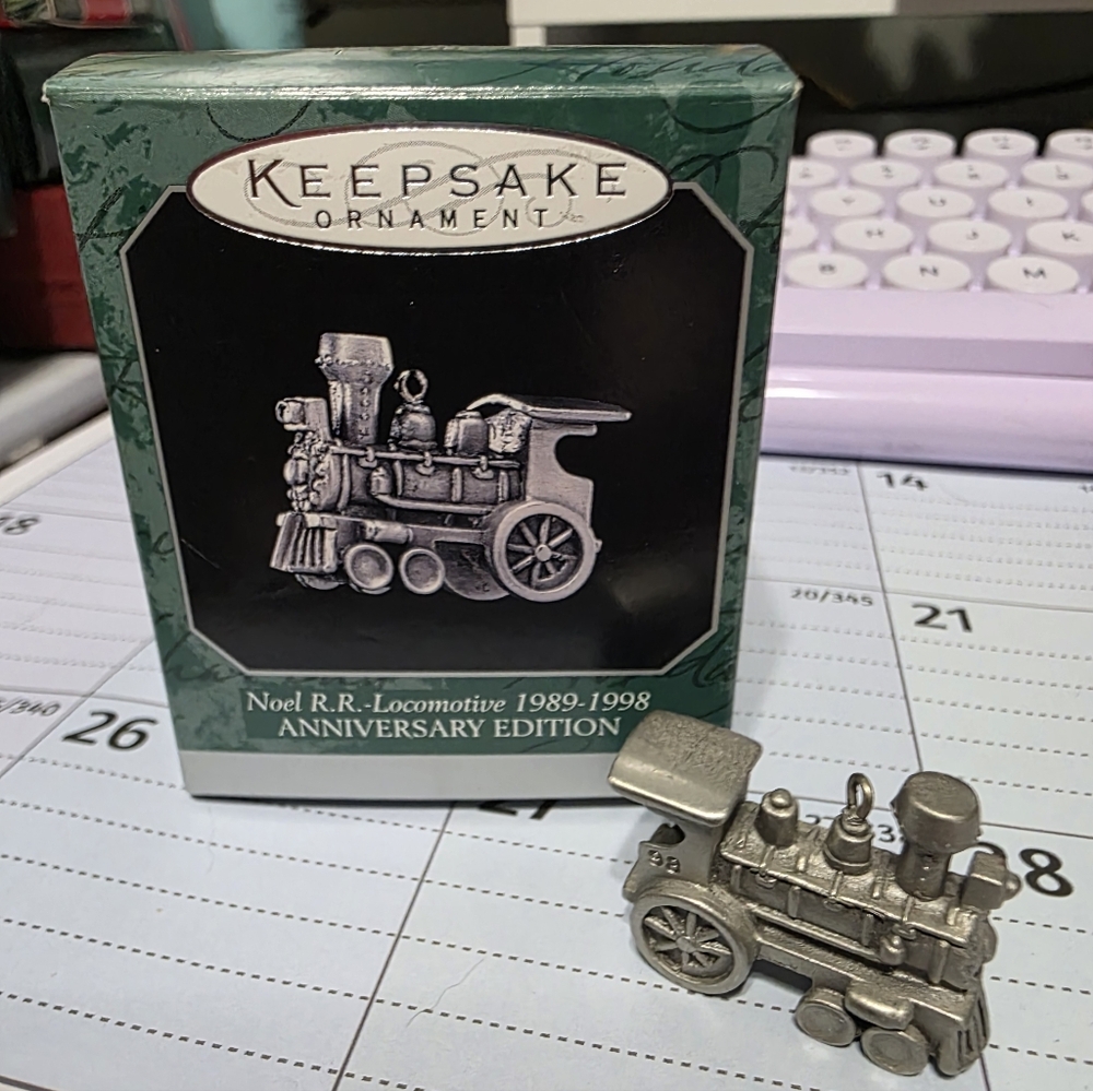 Hallmark Keepsake "Noel R.R. Locomotive" Anniversary Edition 1989-1998